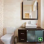 Renovated Cosy 1Bedroom Apartment In Santos